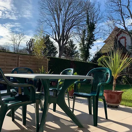 600m De La Calme Location Possible A Partir De 3 Nuitees, Pouvant Accueillir 6-8 Pers Activites Nautiques Randonnee Velo Peche Golf Casinos ディーブ・シュール・メール