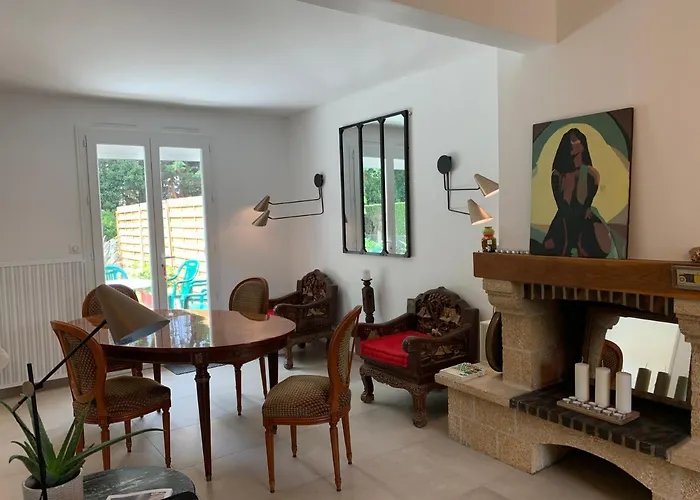 Côte D'azur: Beachside Retreat With Nautical Adventures