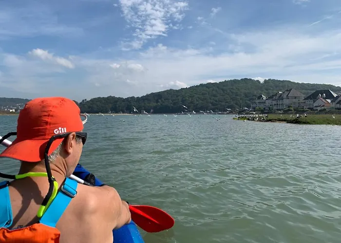 Côte D'azur: Beachside Retreat With Nautical Adventures Dives-sur-Mer