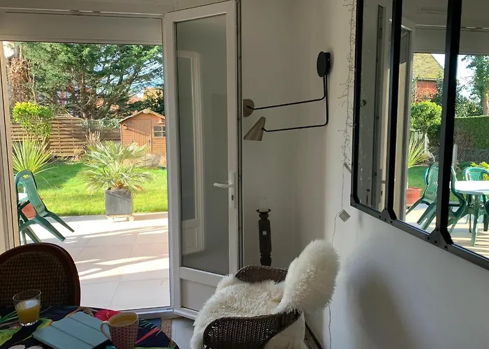 Côte D'azur: Beachside Retreat With Nautical Adventures Dives-sur-Mer